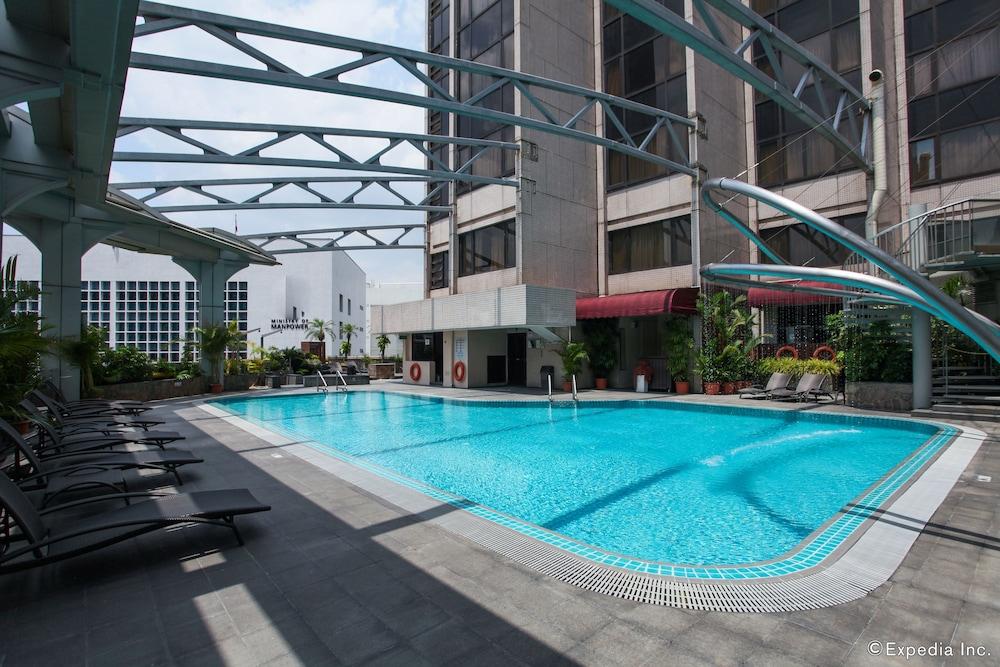 Furama Centre 4* Singapura